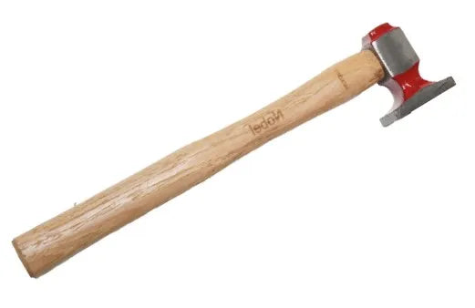 Marteau tête plate professionnel avec manche en frêne